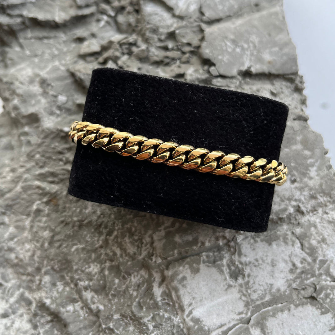 Crescent Link Chain Bracelet Gold - 8mm