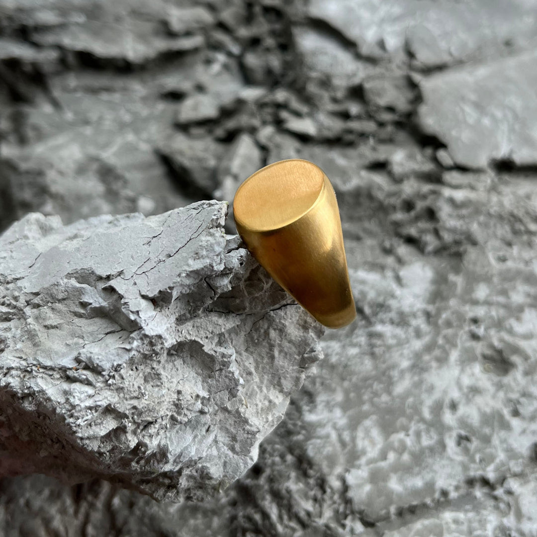 Signet Ring Gold