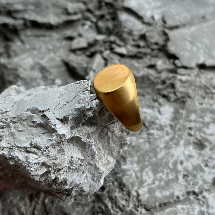 Signet Ring Gold