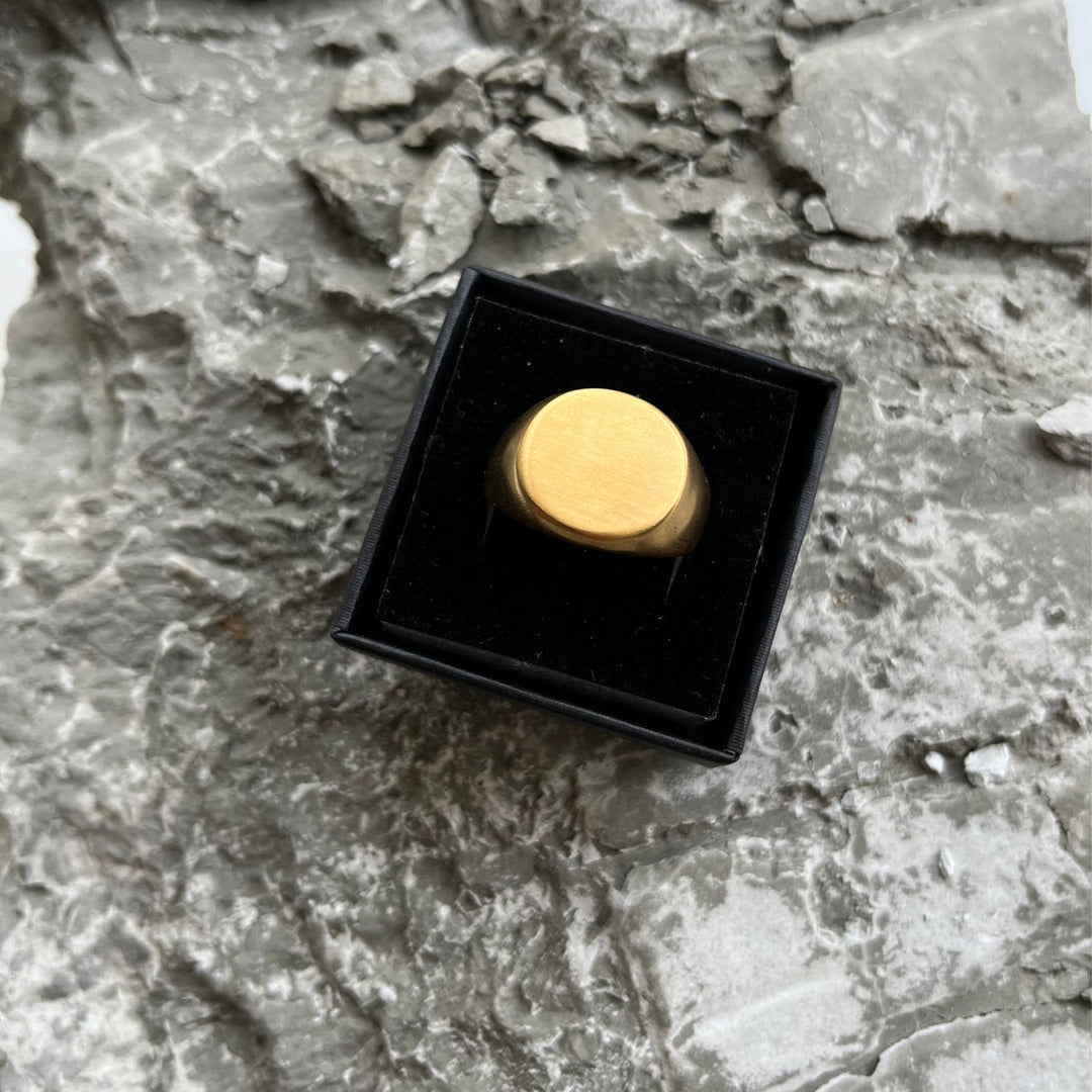 Signet Ring Gold