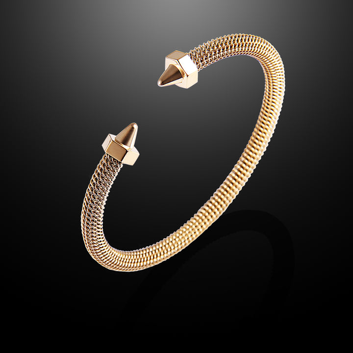 Dynamic Cuff Bracelet Gold