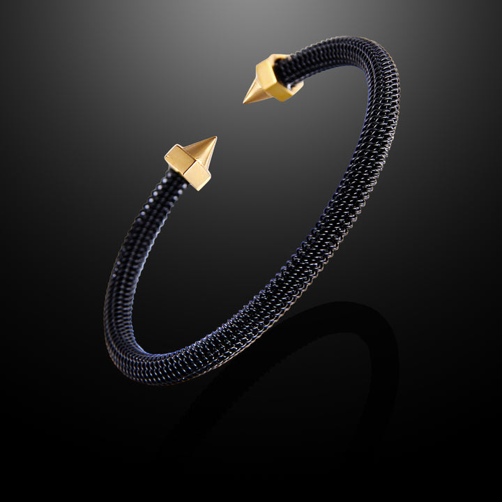 Dynamic Cuff Bracelet Black