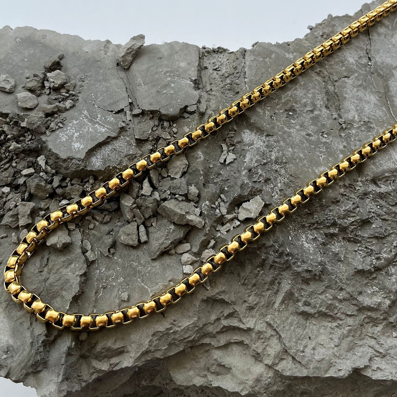 supreme 14k ベネチアンチェーンbox chain 14K Yellow Gold 1.5mm Venetian Round Box Chain 18
